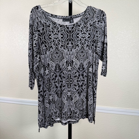 Plus Size 1X Black White Soft Knit Stretch Tunic Blouse Scoop Neck Work Chic - Picture 1 of 9